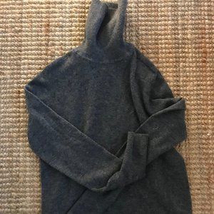 Charcoal Grey Cashmere Turtleneck | Everlane